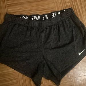 Nike Active wear short